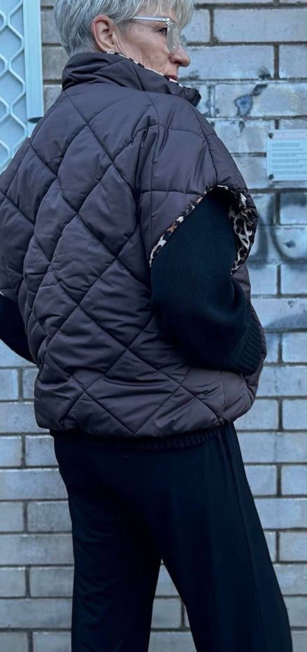 Amici - Chocolate Leopard Puffer Vest - Reversable